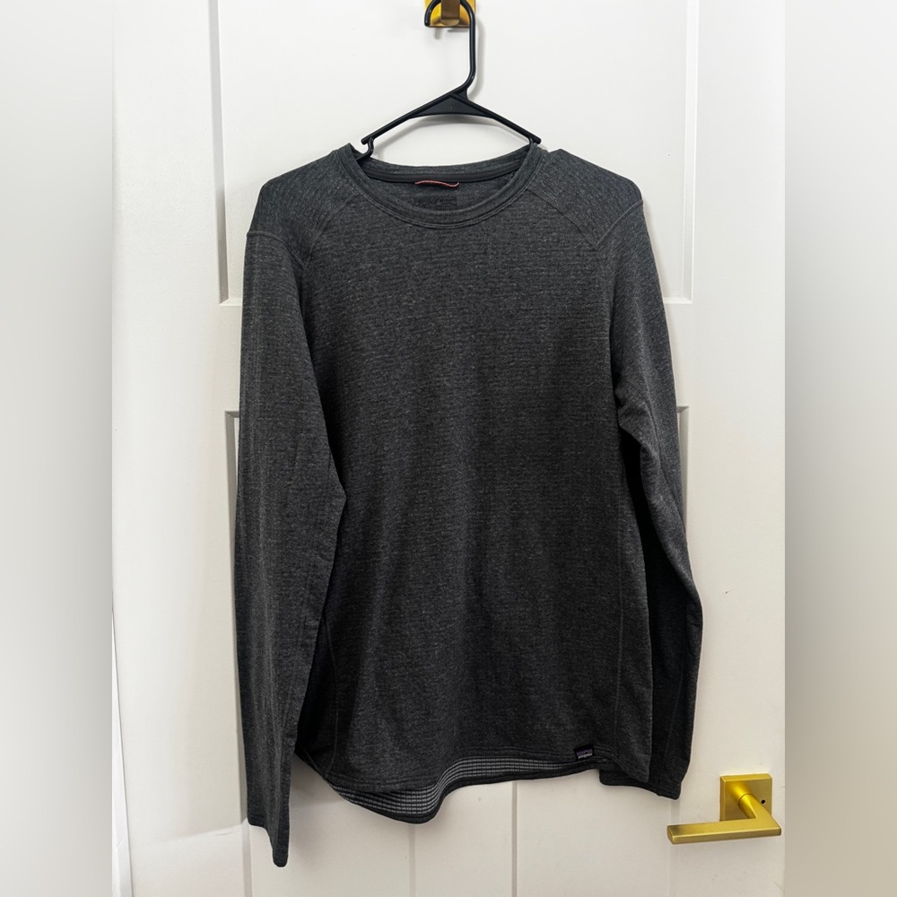 Men's Long Sleeve Crewneck Shirt - Gray Patagonia Capilene base layer medium